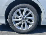 2021 Toyota Camry 2.5G White Sedan for sale, Japanese used car export - photo 20 of 30 | GULJI TRADERS