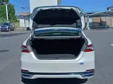 2021 Toyota Camry 2.5G White Sedan for sale, Japanese used car export - photo 27 of 30 | GULJI TRADERS
