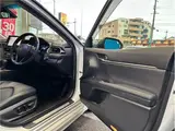 2022 Toyota Camry WS☆Non-smoking car☆Manufacturer navigation☆360° view☆HUD☆ Black Sedan for sale, Japanese used car export - photo 31 of 59 | GULJI TRADERS