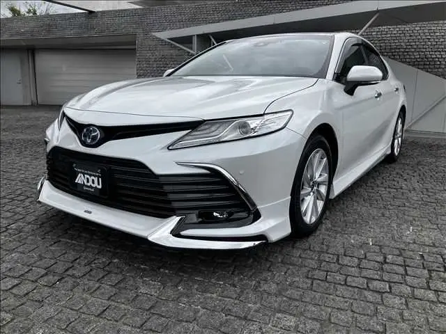 2023 Toyota Camry G Pearl Sedan for sale, Japanese used car export - photo 1 of 20 | GULJI TRADERS