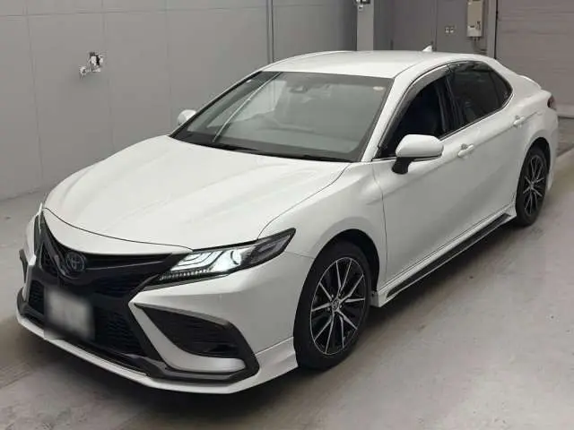 2023 Toyota Camry WS Pearl Sedan for sale, Japanese used car export | GULJI TRADERS