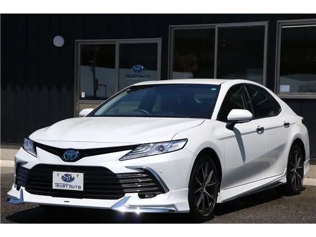 2024 Toyota Camry G Leather Package Pearl Sedan for sale, Japanese used car export | GULJI TRADERS