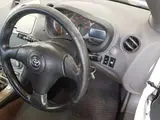 2001 Toyota Celica SS-2 White Coupe for sale, Japanese used car export - photo 9 of 12 | GULJI TRADERS