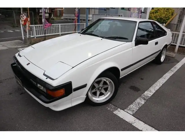1984 Toyota Celica XX GT - photo 1 1984 Toyota Celica XX GT White Coupe for sale, Japanese used car export - photo 1 of 30 | GULJI TRADERS