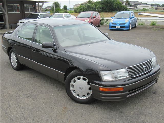 1995 Toyota Celsior Sedan for sale, Japanese used car export | GULJI TRADERS