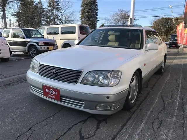 1998 Toyota Celsior C specification - photo 1 1998 Toyota Celsior C specification Pearl Sedan for sale, Japanese used car export - photo 1 of 13 | GULJI TRADERS