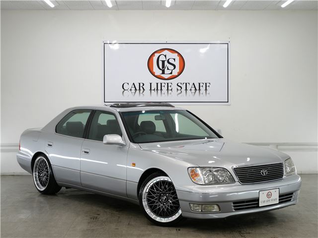 1999 Toyota Celsior A-use ER version ★ Sunroof ★ New 19AW - photo 1 1999 Toyota Celsior A-use ER version ★ Sunroof ★ New 19AW Silver Sedan for sale, Japanese used car export | GULJI TRADERS