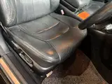 2000 Toyota Celsior 4.0 A specification eR version equipped vehicle Black Color changed Sedan for sale, Japanese used car export - photo 27 of 70 | GULJI TRADERS