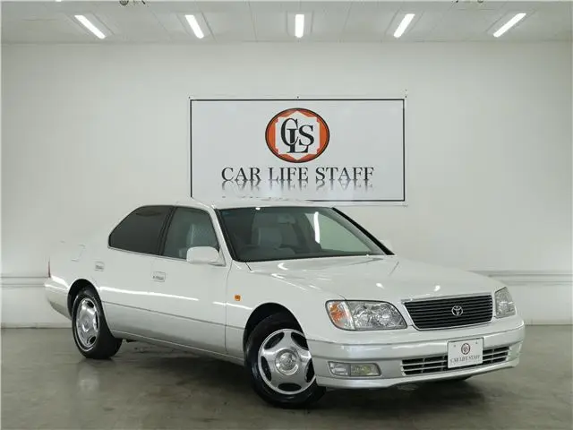 2000 Toyota Celsior A Show Pearl Sedan for sale, Japanese used car export - photo 1 of 53 | GULJI TRADERS