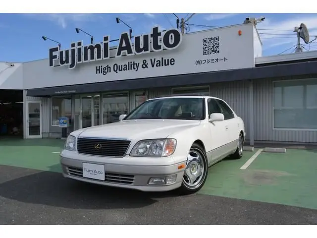 2000 Toyota Celsior C specification Pearl Sedan for sale, Japanese used car export - photo 1 of 9 | GULJI TRADERS