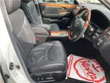 2001 Toyota Celsior C Specification Interior Selection Pearl Sedan for sale, Japanese used car export - photo 17 of 50 | GULJI TRADERS