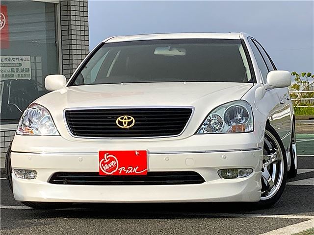 2001 Toyota Celsior C Specification Interior Selection - photo 1 2001 Toyota Celsior C Specification Interior Selection Pearl Sedan for sale, Japanese used car export | GULJI TRADERS