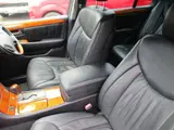 2001 Toyota Celsior B specification eR version Pearl Sedan for sale, Japanese used car export - photo 6 of 21 | GULJI TRADERS