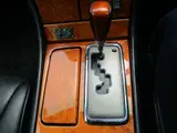 2001 Toyota Celsior B specification eR version Pearl Sedan for sale, Japanese used car export - photo 16 of 21 | GULJI TRADERS