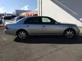 2001 Toyota Celsior 4300 B Specification Premium eR Version 4-door 5FAT 2WD Silver Sedan for sale, Japanese used car export - photo 12 of 19 | GULJI TRADERS