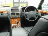 2001 Toyota Celsior C specification interior selection black leather S Silver Sedan for sale, Japanese used car export - photo 3 of 9 | GULJI TRADERS