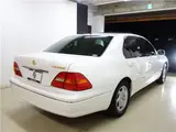 2002 Toyota Celsior C specification White Sedan for sale, Japanese used car export - photo 9 of 20 | GULJI TRADERS