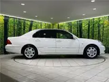 2002 Toyota Celsior B specification eR version Pearl Sedan for sale, Japanese used car export - photo 7 of 30 | GULJI TRADERS