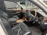 2002 Toyota Celsior ★B-spec eR version★Sunroof★Black genuine leather★Genuine navigation system★Smart key Pearl Sedan for sale, Japanese used car export - photo 15 of 40 | GULJI TRADERS