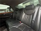 2002 Toyota Celsior ★B-spec eR version★Sunroof★Black genuine leather★Genuine navigation system★Smart key Pearl Sedan for sale, Japanese used car export - photo 26 of 40 | GULJI TRADERS