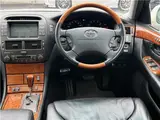2002 Toyota Celsior ★B-spec eR version★Sunroof★Black genuine leather★Genuine navigation system★Smart key Pearl Sedan for sale, Japanese used car export - photo 29 of 40 | GULJI TRADERS