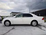 2002 Toyota Celsior A specification eR version Pearl Sedan for sale, Japanese used car export - photo 9 of 43 | GULJI TRADERS