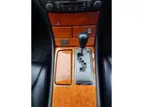 2002 Toyota Celsior A specification eR version Pearl Sedan for sale, Japanese used car export - photo 23 of 43 | GULJI TRADERS