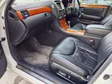 2002 Toyota Celsior A specification eR version Pearl Sedan for sale, Japanese used car export - photo 30 of 43 | GULJI TRADERS