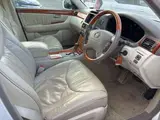 2002 Toyota Celsior A Show eR Version Pearl Sedan for sale, Japanese used car export - photo 7 of 9 | GULJI TRADERS