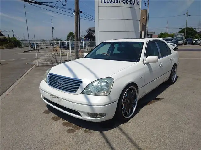2003 Toyota Celsior B Show eR version - photo 1 2003 Toyota Celsior B Show eR version Pearl Sedan for sale, Japanese used car export - photo 1 of 29 | GULJI TRADERS