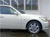 2003 Toyota Celsior C specification, interior selection, black leather interior, sunroof, genuine multi-information display. Pearl Sedan for sale, Japanese used car export - photo 9 of 63 | GULJI TRADERS