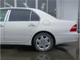 2003 Toyota Celsior C specification, interior selection, black leather interior, sunroof, genuine multi-information display. Pearl Sedan for sale, Japanese used car export - photo 16 of 63 | GULJI TRADERS