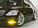 2003 Toyota Celsior 4.3 C specification Black Sedan for sale, Japanese used car export - photo 11 of 70 | GULJI TRADERS