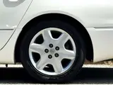 2003 Toyota Celsior 4.3 C specification Pearl Sedan for sale, Japanese used car export - photo 30 of 77 | GULJI TRADERS