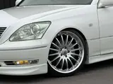 2003 Toyota Celsior 4.3 eR specifications White Sedan for sale, Japanese used car export - photo 8 of 63 | GULJI TRADERS