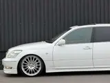 2003 Toyota Celsior 4.3 eR specifications White Sedan for sale, Japanese used car export - photo 44 of 63 | GULJI TRADERS