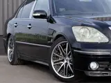 2003 Toyota Celsior 4.3 C Specification Interior Selection Black Sedan for sale, Japanese used car export - photo 45 of 69 | GULJI TRADERS