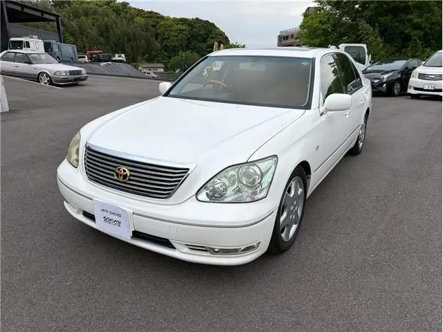 2003 Toyota Celsior C - photo 1 2003 Toyota Celsior C Pearl Sedan for sale, Japanese used car export - photo 1 of 49 | GULJI TRADERS