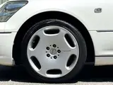 2003 Toyota Celsior 4.3 eR specifications Pearl Sedan for sale, Japanese used car export - photo 33 of 80 | GULJI TRADERS