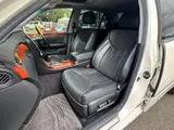 2003 Toyota Celsior 4.3 eR specifications Pearl Sedan for sale, Japanese used car export - photo 70 of 80 | GULJI TRADERS