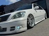 2003 Toyota Celsior 4.3 eR specifications Pearl Sedan for sale, Japanese used car export - photo 10 of 62 | GULJI TRADERS