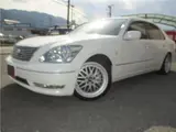 2003 Toyota Celsior C Interior Selection Pearl Sedan for sale, Japanese used car export - photo 5 of 68 | GULJI TRADERS