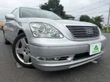 2003 Toyota Celsior 4.3 C Specification Interior Selection Silver Sedan for sale, Japanese used car export - photo 38 of 54 | GULJI TRADERS