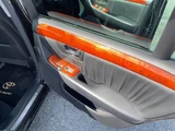 2003 Toyota Celsior C Sedan for sale, Japanese used car export - photo 22 of 24 | GULJI TRADERS