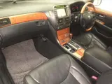2003 Toyota Celsior C Show Interior Selection Black Sedan for sale, Japanese used car export - photo 4 of 11 | GULJI TRADERS