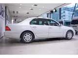 2003 Toyota Celsior C-spec Interior Selection, Genuine Navigation System Pearl Sedan for sale, Japanese used car export - photo 4 of 9 | GULJI TRADERS