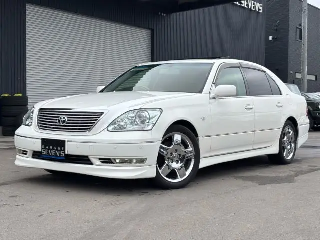 2004 Toyota Celsior eR use - photo 1 2004 Toyota Celsior eR use Pearl Sedan for sale, Japanese used car export - photo 1 of 26 | GULJI TRADERS