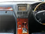 2004 Toyota Celsior eR use Pearl Sedan for sale, Japanese used car export - photo 19 of 26 | GULJI TRADERS