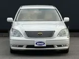 2004 Toyota Celsior 4.3 A specification Pearl Sedan for sale, Japanese used car export - photo 2 of 71 | GULJI TRADERS