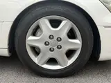 2004 Toyota Celsior 4.3 A specification Pearl Sedan for sale, Japanese used car export - photo 12 of 71 | GULJI TRADERS